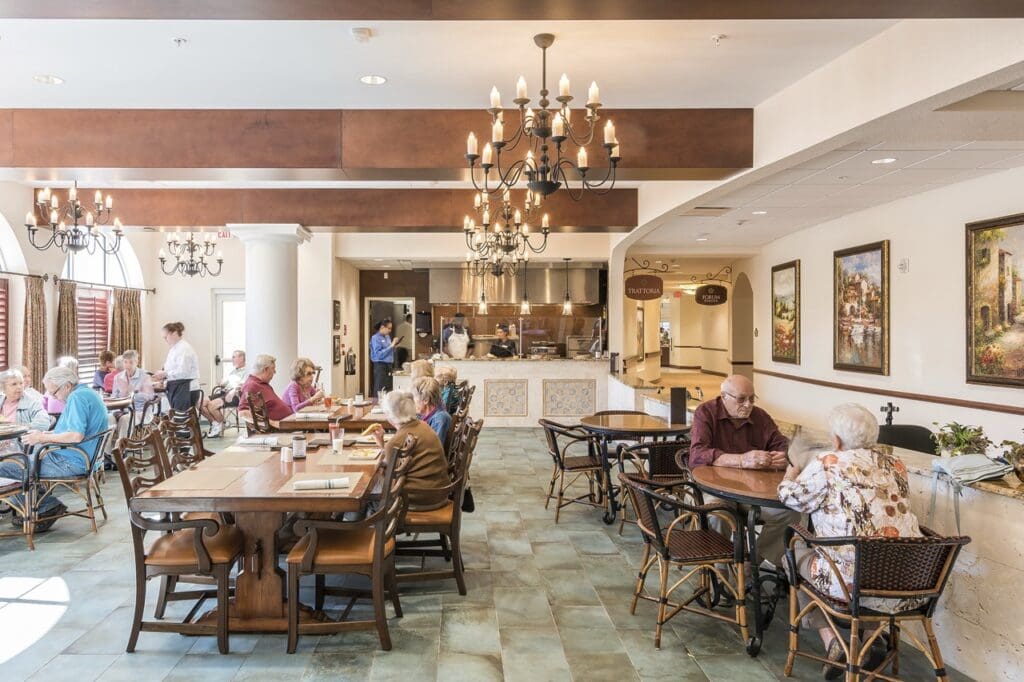Interior image of The Summit of Citrus Hills dining room.